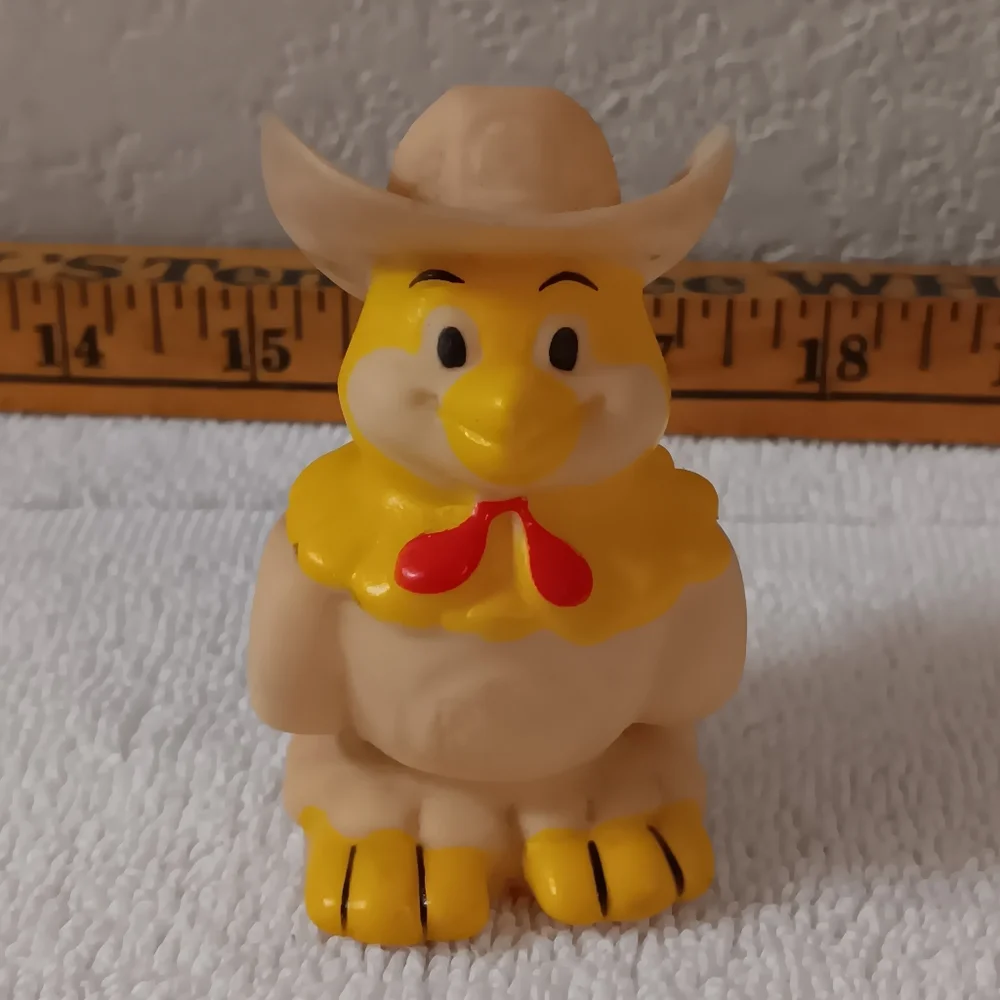 EL POLLO Cowboy Bird Figurine - Yellow and Cream